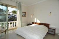 Cannes Rentals, rental apartments and houses in Cannes, France, copyrights John and John Real Estate, picture Ref 011-06