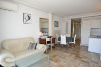 Cannes Rentals, rental apartments and houses in Cannes, France, copyrights John and John Real Estate, picture Ref 025-04