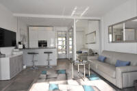 Cannes Rentals, rental apartments and houses in Cannes, France, copyrights John and John Real Estate, picture Ref 065-06