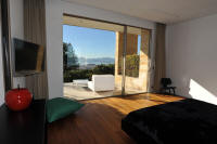 Cannes Rentals, rental apartments and houses in Cannes, France, copyrights John and John Real Estate, picture Ref 084-27