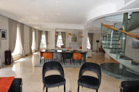 Cannes Rentals, rental apartments and houses in Cannes, France, copyrights John and John Real Estate, picture Ref 092-02