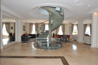 Cannes Rentals, rental apartments and houses in Cannes, France, copyrights John and John Real Estate, picture Ref 092-08