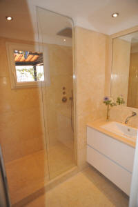 Cannes Rentals, rental apartments and houses in Cannes, France, copyrights John and John Real Estate, picture Ref 109-03