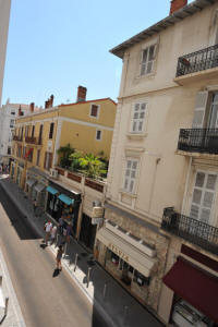 Cannes Rentals, rental apartments and houses in Cannes, France, copyrights John and John Real Estate, picture Ref 117-01