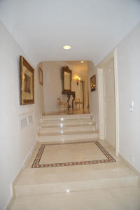 Cannes Rentals, rental apartments and houses in Cannes, France, copyrights John and John Real Estate, picture Ref 168-43
