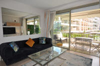 Cannes Rentals, rental apartments and houses in Cannes, France, copyrights John and John Real Estate, picture Ref 183-09