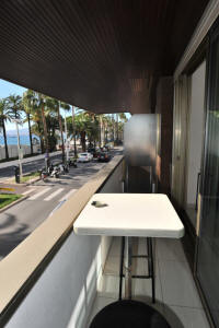 Cannes Rentals, rental apartments and houses in Cannes, France, copyrights John and John Real Estate, picture Ref 236-02