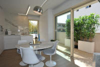 Cannes Rentals, rental apartments and houses in Cannes, France, copyrights John and John Real Estate, picture Ref 255-08