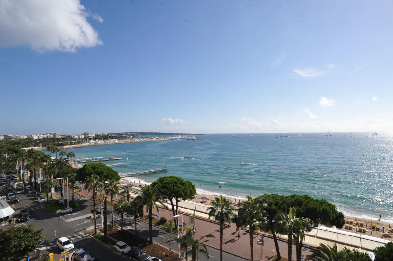 Cannes Rentals, rental apartments and houses in Cannes, France, copyrights John and John Real Estate, picture Ref 278-03