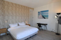 Cannes Rentals, rental apartments and houses in Cannes, France, copyrights John and John Real Estate, picture Ref 283-17