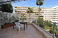 Cannes Rentals, rental apartments and houses in Cannes, France, copyrights John and John Real Estate, picture Ref 389-01