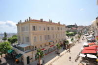Cannes Rentals, rental apartments and houses in Cannes, France, copyrights John and John Real Estate, picture Ref 012-04