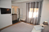 Cannes Rentals, rental apartments and houses in Cannes, France, copyrights John and John Real Estate, picture Ref 077-17