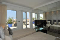 Cannes Rentals, rental apartments and houses in Cannes, France, copyrights John and John Real Estate, picture Ref 093-23