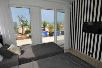 Cannes Rentals, rental apartments and houses in Cannes, France, copyrights John and John Real Estate, picture Ref 093-29