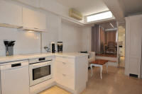 Cannes Rentals, rental apartments and houses in Cannes, France, copyrights John and John Real Estate, picture Ref 122-01