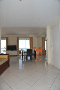 Cannes Rentals, rental apartments and houses in Cannes, France, copyrights John and John Real Estate, picture Ref 197-08