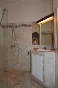 Cannes Rentals, rental apartments and houses in Cannes, France, copyrights John and John Real Estate, picture Ref 215-19