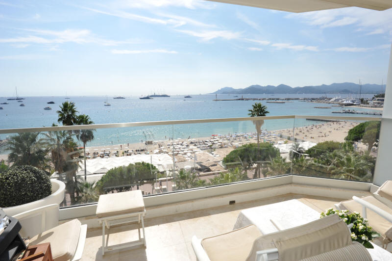 Cannes Rentals, rental apartments and houses in Cannes, France, copyrights John and John Real Estate, picture Ref 224-01