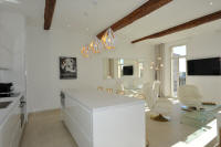 Cannes Rentals, rental apartments and houses in Cannes, France, copyrights John and John Real Estate, picture Ref 242-09