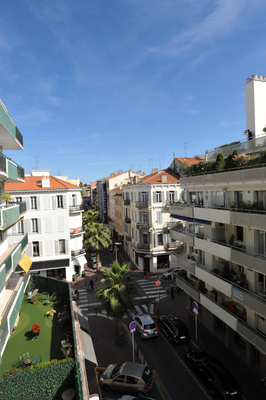 Cannes Rentals, rental apartments and houses in Cannes, France, copyrights John and John Real Estate, picture Ref 307-01