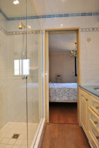 Cannes Rentals, rental apartments and houses in Cannes, France, copyrights John and John Real Estate, picture Ref 317-01