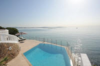 Cannes Rentals, rental apartments and houses in Cannes, France, copyrights John and John Real Estate, picture Ref 322-02