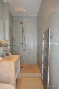 Cannes Rentals, rental apartments and houses in Cannes, France, copyrights John and John Real Estate, picture Ref 322-22