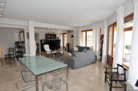 Cannes Rentals, rental apartments and houses in Cannes, France, copyrights John and John Real Estate, picture Ref 329-05
