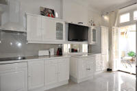 Cannes Rentals, rental apartments and houses in Cannes, France, copyrights John and John Real Estate, picture Ref 437-04